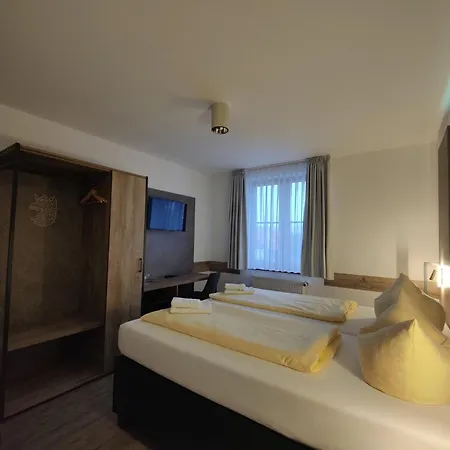 Stettiner Hof 3* جرايفسفالد