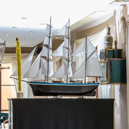 Stettiner Hof فندق جرايفسفالد